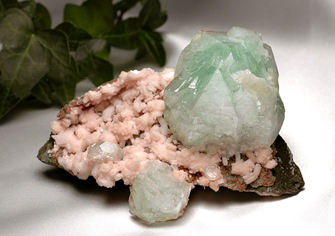 アポフィライト