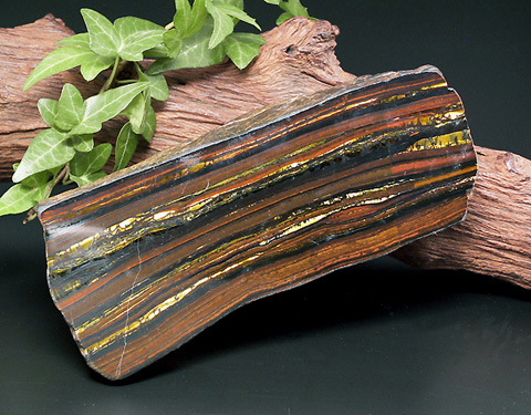 アイアンタイガー原石の画像